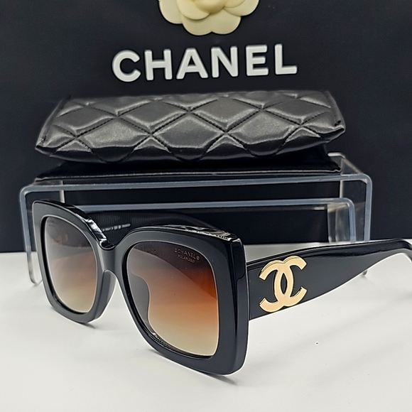 CHANEL Accessories - Chanel Polarized Square Sunglasses Black (5494 c.622/S9)